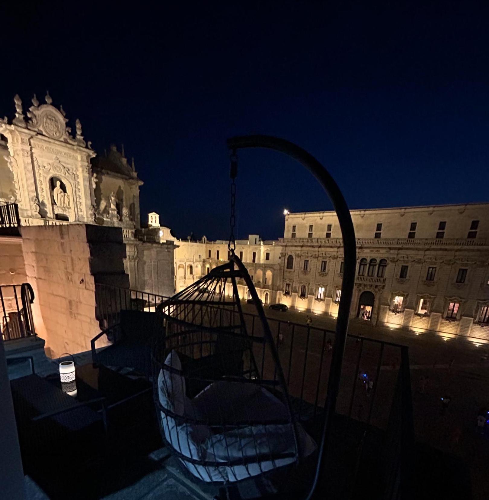 Palazzo Lanzilao'S Rooms Lecce Buitenkant foto